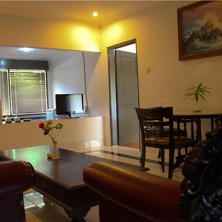Ever Green Village Puncak Exterior photo